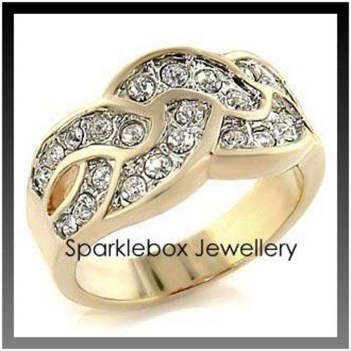 ~ELEGANT SWAROVSKI CRYSTAL BAND RING SIZE 9~***