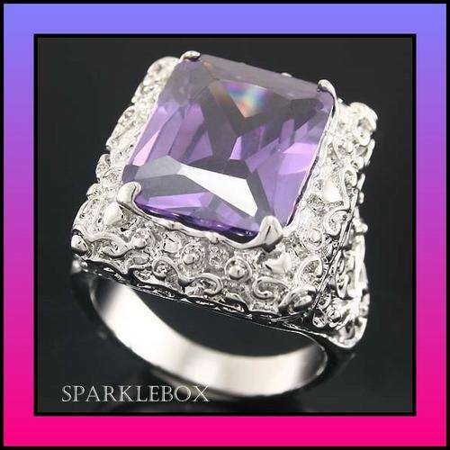 ***GORGEOUS VINTAGE PRONG SETTING DESIGN BAND RING***SIZE 8 ONLY