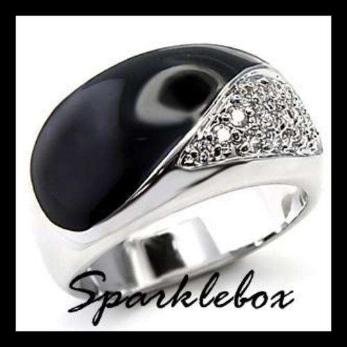 **Trendy Black Enamel CZ Band Ring**SIZE 6