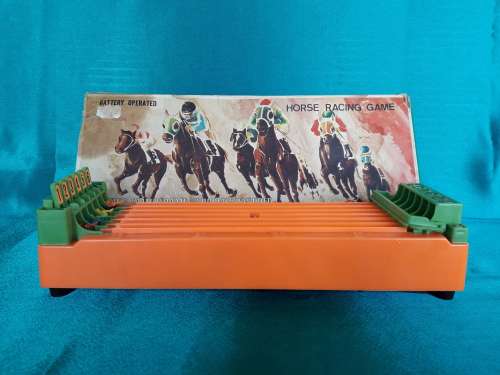 Vintage horse racing game