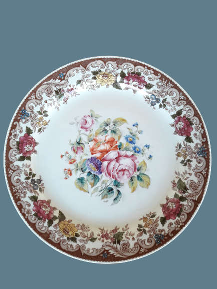 A pair of large beautiful decorative plates