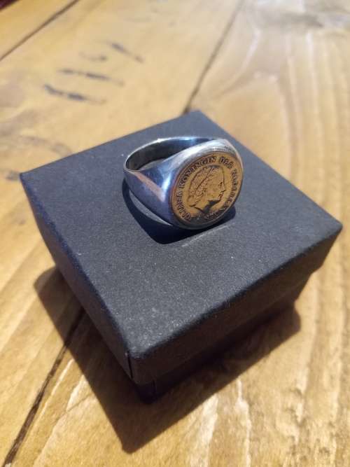 Solid Silver Mens Ring with Juliana Koningin der Nederlanden Coin!