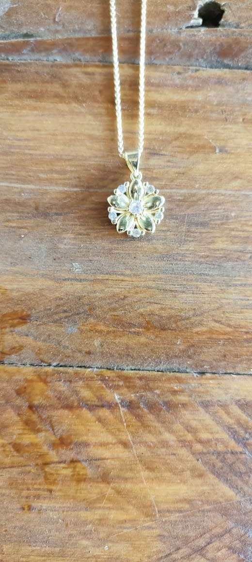 Gold Necklace - Just Beautiful!