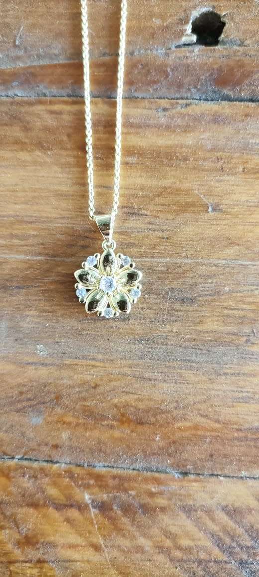 Gold Necklace - Just Beautiful!