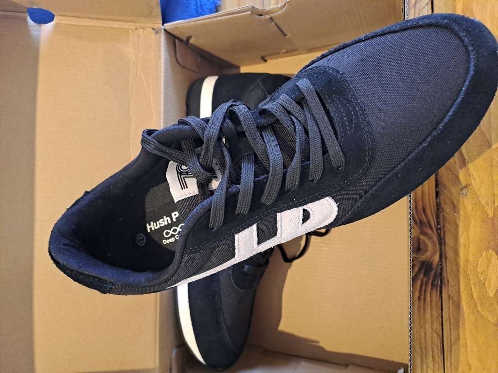 Hush Puppies - Brand New Size 12