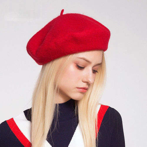 Beret Hat for Women Trendy French Style Artist Hats Solid Color Beanie Caps Warm in black,red, green