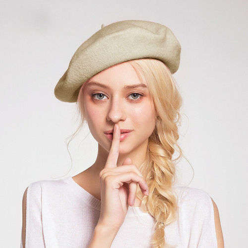 Beret Hat for Women Trendy French Style Artist Hats Solid Color Beanie Caps Warm in black,red, green