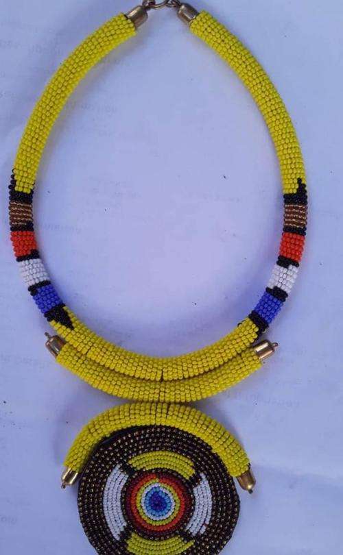 (FREE SHIPPING) Beaded ZULU CULTURAL necklace. Mid long. Yellow Maasai necklace. African necklace.