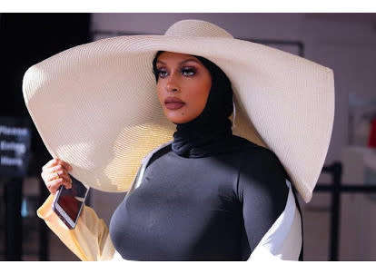 (FREE SHIPPING) White oversized GIANT Floppy PANAMA summer beach straw sun hat for women