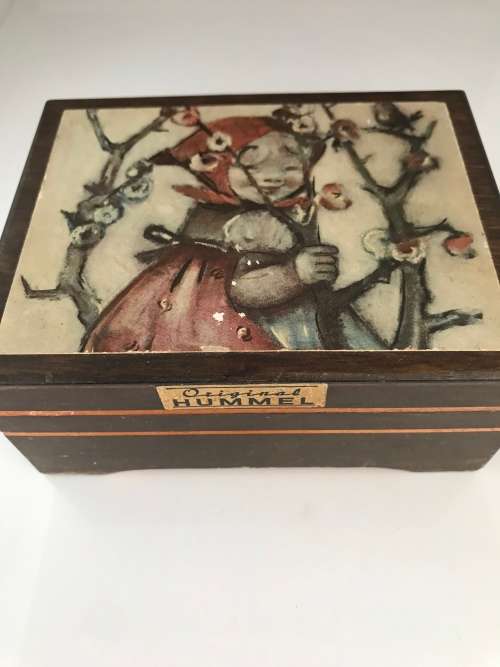 Original Hummel Music box