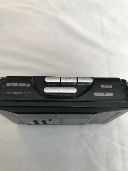 Sony walkman mega bass***