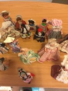SIXTEEN VINTAGE INTERNATIONAL SOUVENIR DOLLS