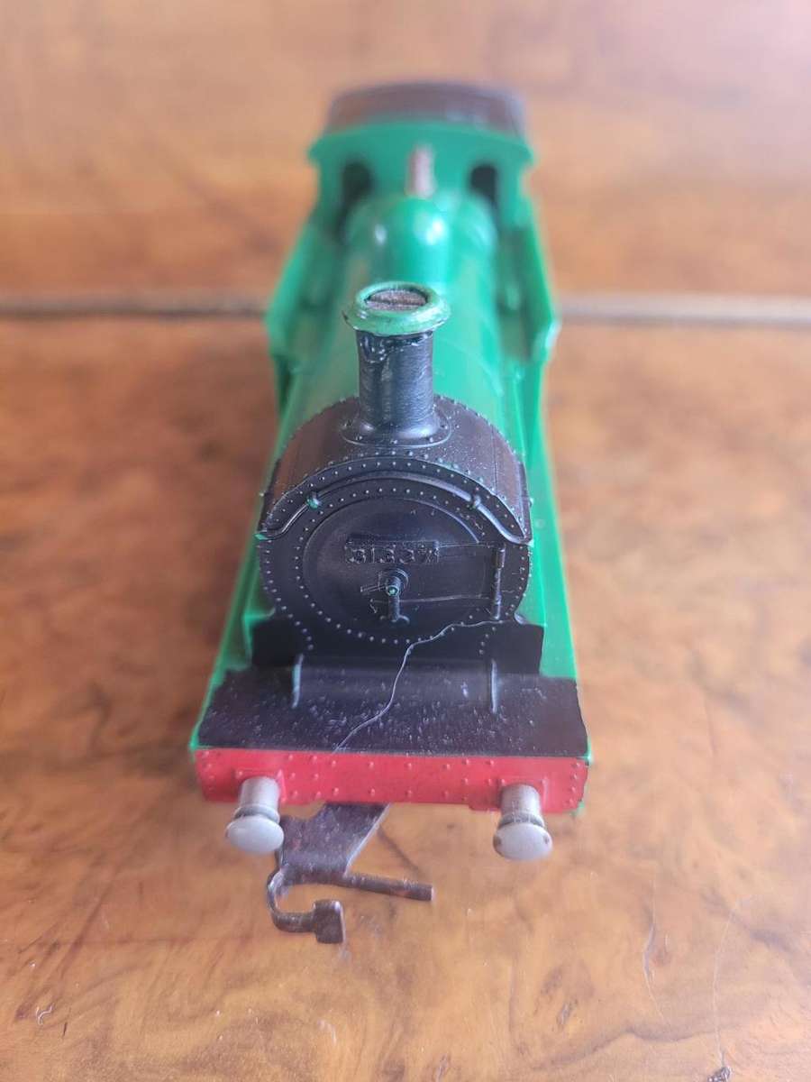 HORNBY DUBLO 2207 GREEN TANK LOCOMOTIVE-In a very beautiful  condition