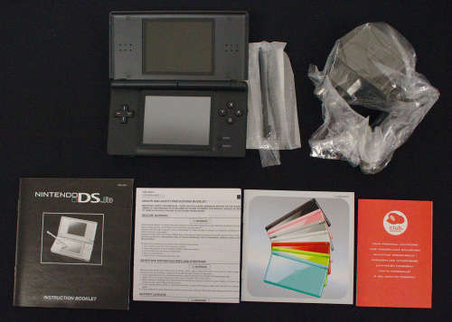 Mint Nintendo DS Console (Boxed. Complete.)