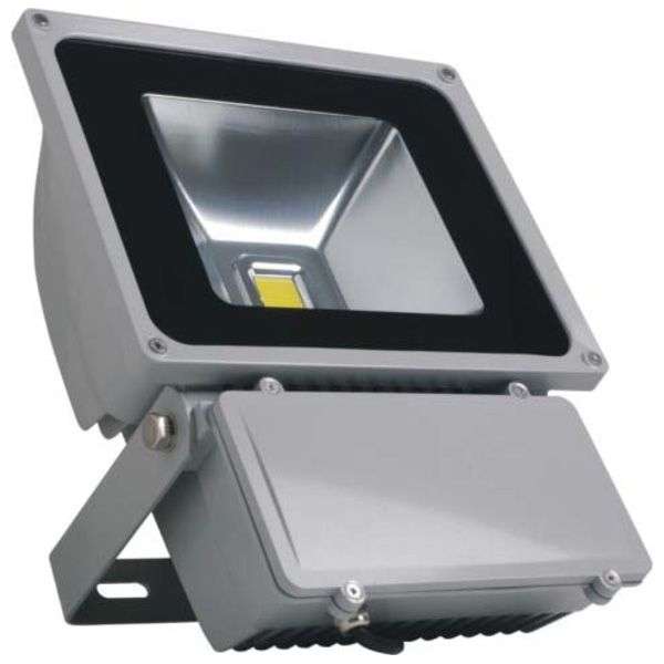 100W COOL WHITE LED FLOOD LIGHT. BRIGHTEN YOUR YARD WITH THIS SUPER BRIGHT LED