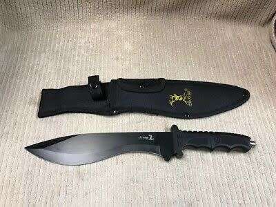STAINLESS STEEL CAMPING / HUNTING KNIFE - A MUST HAVE !!!