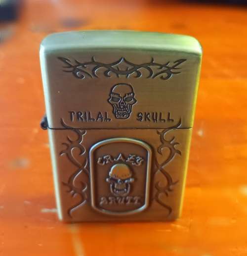 Refillable Metal Lighter / Igniter - Skull