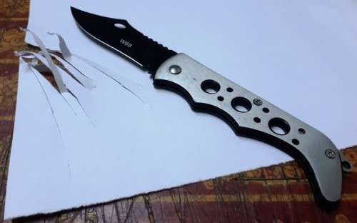 W68 Hunting Knife with Folding Blade - Non-slip Design - For Outdoors / Camping