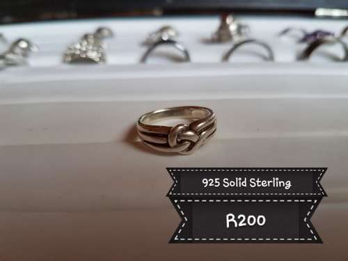 925 Solid Sterling Silver Celtic Knot Ring Pre Owned