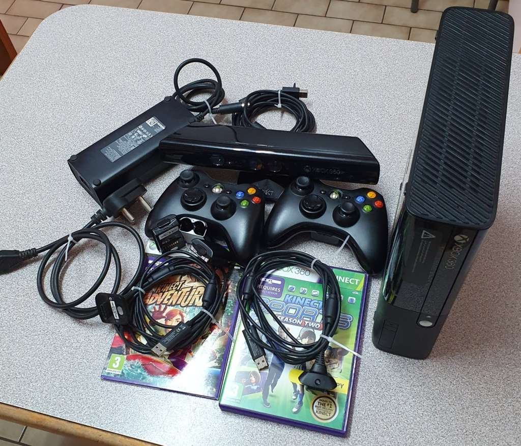 Xbox 360 E 4GB with Kinect and 2 Controllers