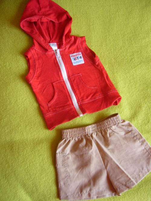 **** Cute Baby Boy Zip Up Top with Khaki Pants Size 0-3 Months ****