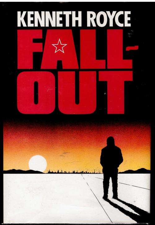 Fall-out -- Kenneth Royce (LARGE-PRINT)