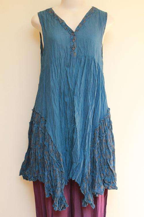 Blouse- Thai ethnic ladies sleeveless blouse