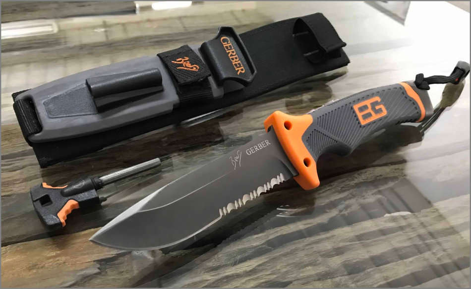 Gerber Bear Grylls Ultimate Survival Knife combo edge