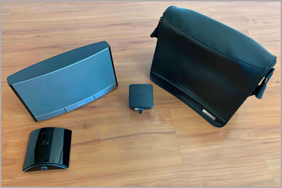 Bose SoundDock Portable 30-Pin iPod/iPhone Speaker Dock - as new