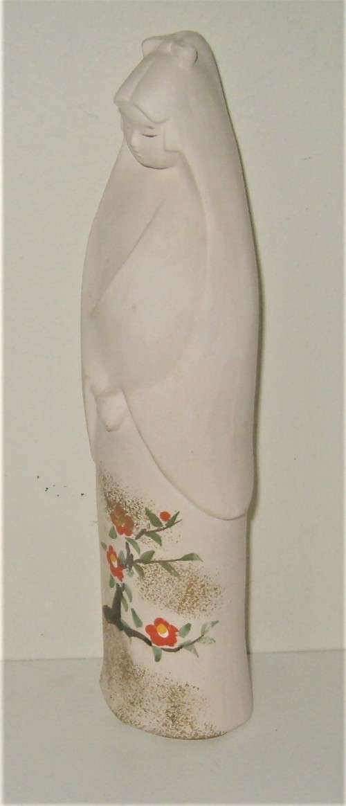 VINTAGE ORIENTAL LADY FIGURINE - HANDPAINTED - SIGNED and STAMPED 19cm