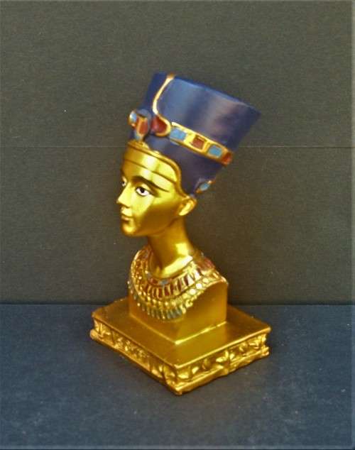 QUEEN NEFERTITI MINIATURE BUST - HAND PAINTED - STONE RESIN 92 cm