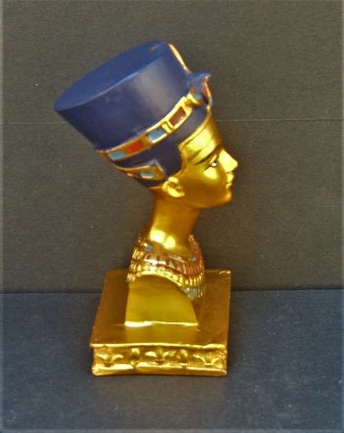 QUEEN NEFERTITI MINIATURE BUST - HAND PAINTED - STONE RESIN 92 cm