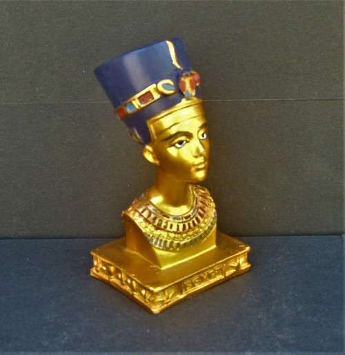 QUEEN NEFERTITI MINIATURE BUST - HAND PAINTED - STONE RESIN 92 cm