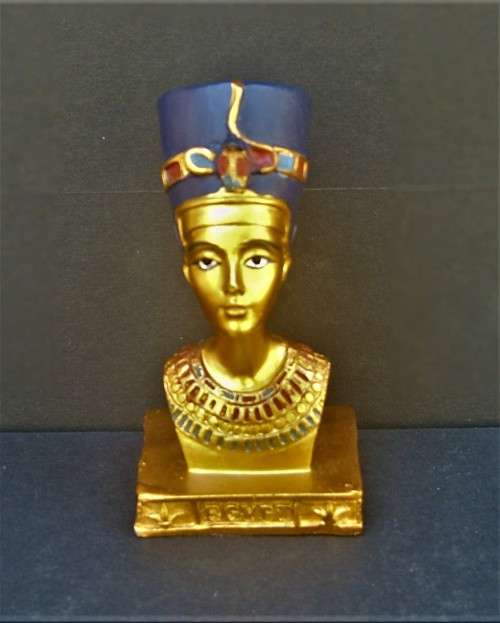 QUEEN NEFERTITI MINIATURE BUST - HAND PAINTED - STONE RESIN 92 cm