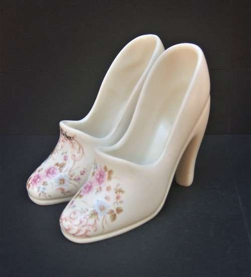 SIGNED VINTAGE PORCELAIN HIGH HEELED SHOES - CRESCENT POTTERIES - SIGNED "F 224"