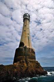 VINTAGE HAND CRAFTED CORNISH SERPENTINE STONE LIGHTHOUSE SIGNED 17CM