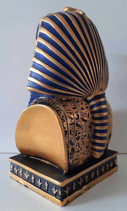 PHARAOH TUTANKHAMUN BUST MADE FROM STONE RESIN HAND FINISHED / PAINTED 18.2 cm