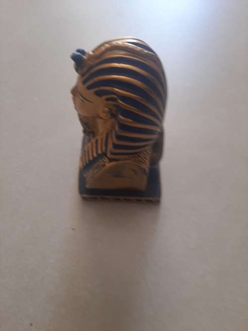 MINIATURE BAST OF TUTANKAMEN