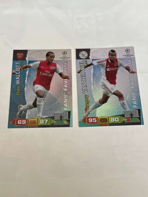 Soccer/Football Cards - Panini 2011/2012 Adrenalyn Uefa Champions League Cards (30 * Foil Fans Fav)