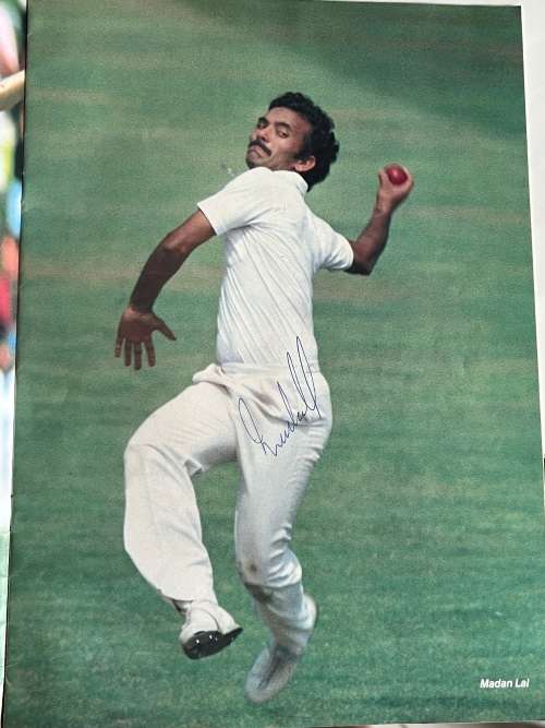 Cricket Programme - Hong Kong Silk Cut Challenge All Rounders Trophy 21/12/1986 **SIGNED**