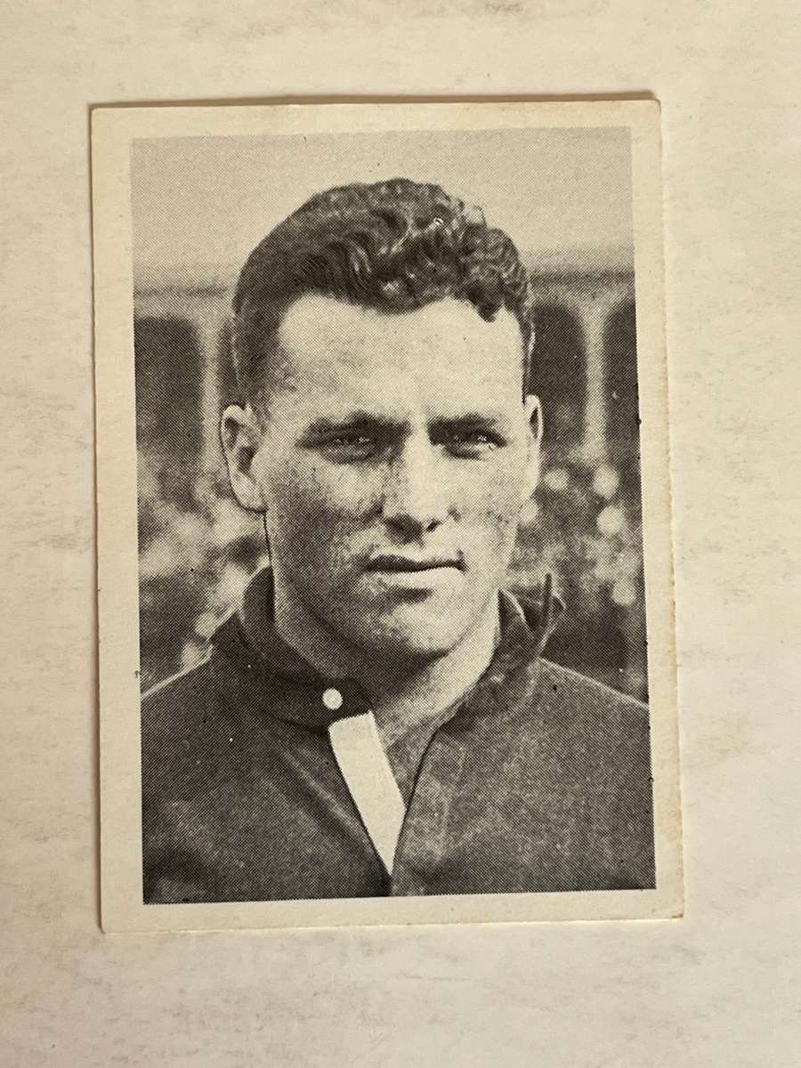 Rugby Card - 1937 African Tobacco Rugby/Cigarette Card (L Babrow nr10)