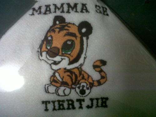 Embroided Burpers - Mamma se tiertjie