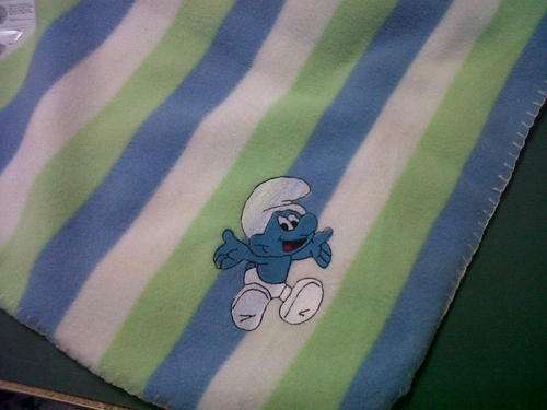 Fleecy baby blanket - Smurf - Embroided