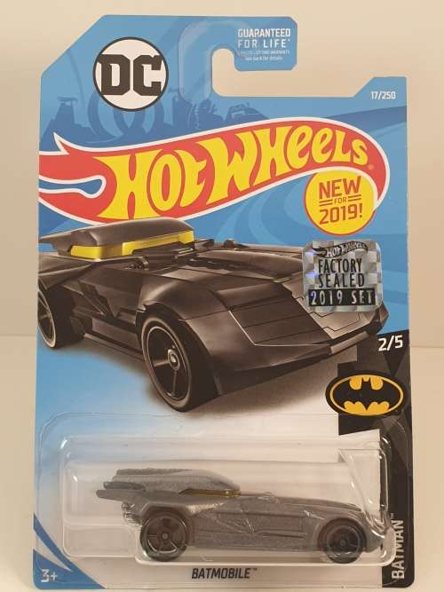 Batman 2019 set of 9 cars including Treasure Hunt.