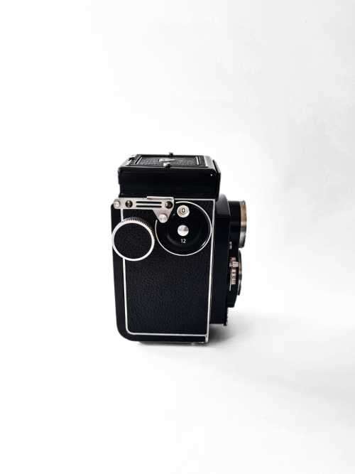 Perfect Rolleicord VA. 120 medium format film camera.