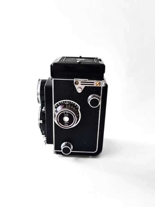 Perfect Rolleicord VA. 120 medium format film camera.