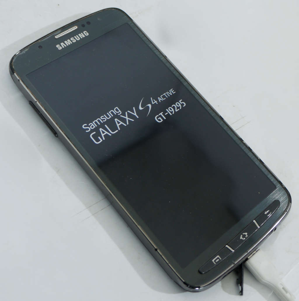 SAMSUNG GALAXY S4 ACTIVE 16GB Retro phone