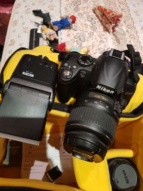 Nikon D3000