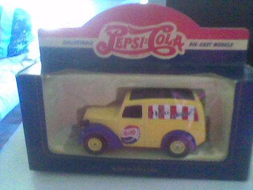 Lledo Days Gone 1950 Morris Van Pepsi Cola