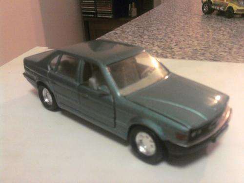 matchbox super kings BMW 750i.